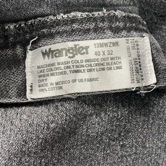Wrangler Jeans Mens 40x32 Cowboy Cut Black Denim 13MWZWK Vintage - Picture 3 of 7